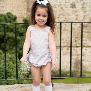 Peto con volantes estampado flores lilas