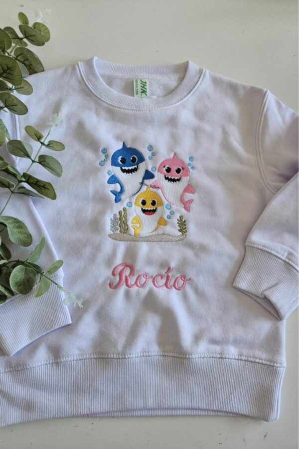 Sudadera blanca de la familia Shark