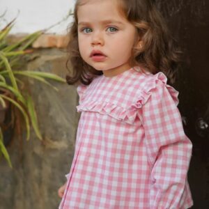 Conjunto de camisa y cubrepañal rosa de cuadros vichy - Imagen 2