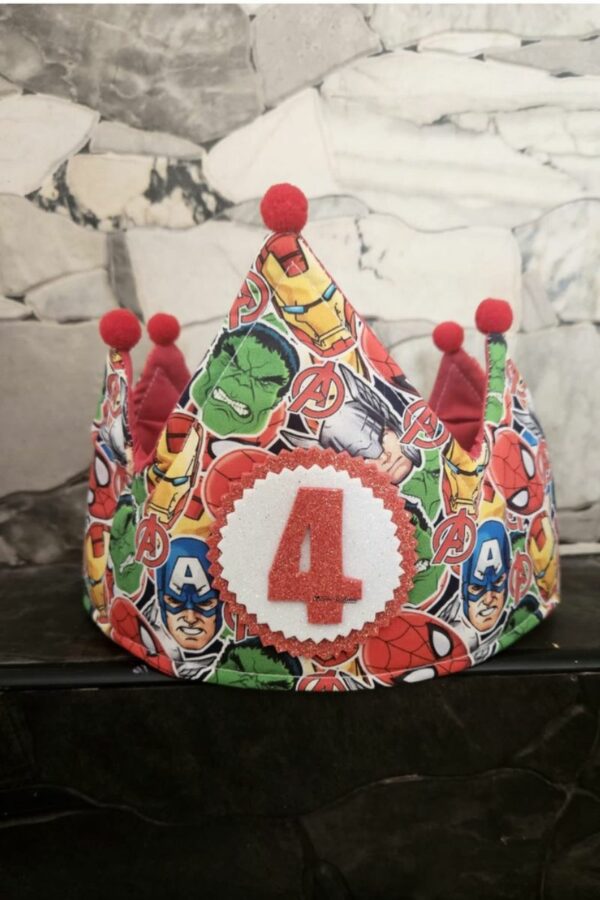 Corona de cumpleaños súper héroes animados