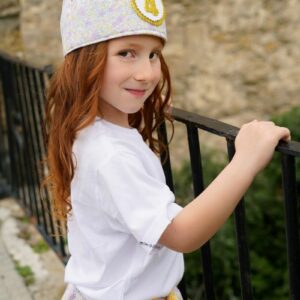 Conjunto de Cumpleaños de corona, camiseta con inicial y cubrepañal con volantes de estampado floral - Imagen 2