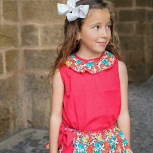 Conjunto de camisa de plumeti roja y bragas con volante de Ariel La Sirenita