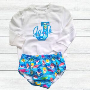 Conjunto de sudadera y cubrepañal baby shark con inicial y nombre