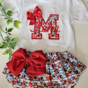 Conjunto camiseta y cubrefalda de Minnie corazón con inicial y nombre