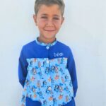 Babi escolar azul de Bluey con botones