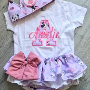 Conjunto de Cumpleaños lila de Minnie y unicornio