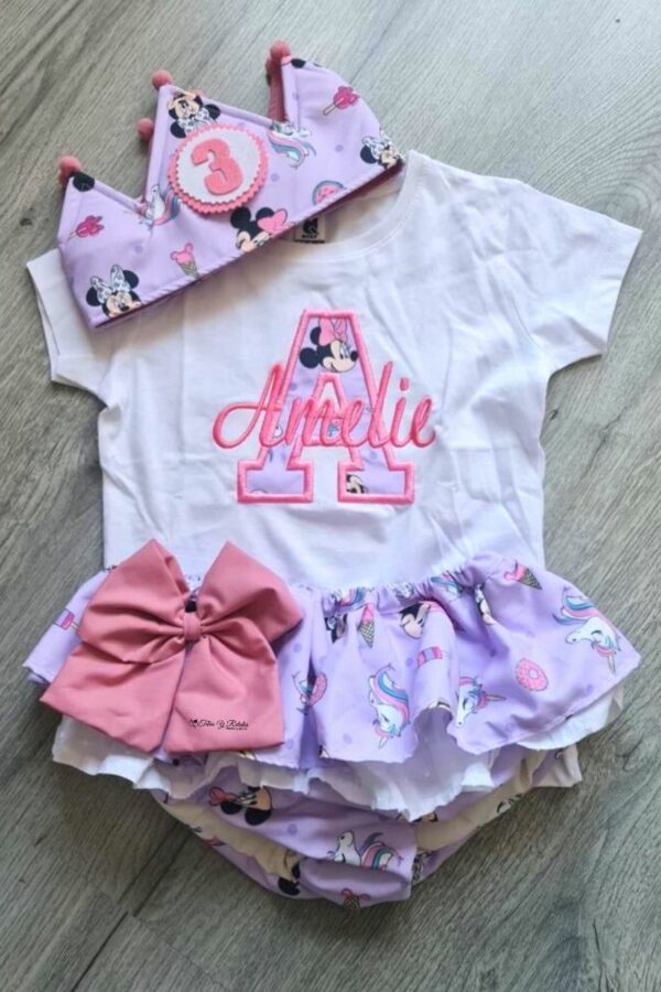 Conjunto de Cumpleaños lila de Minnie y unicornio