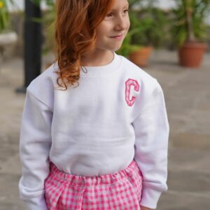 Conjunto sudadera personalizada con inicial y cubrefalda de cuadros vichy rosa - Imagen 2