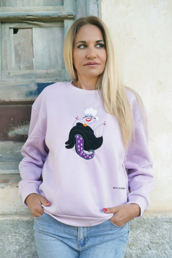 Sudadera lila para mamás de Ursula de La Sirenita