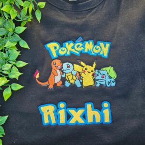 Sudadera negra de Pokemon