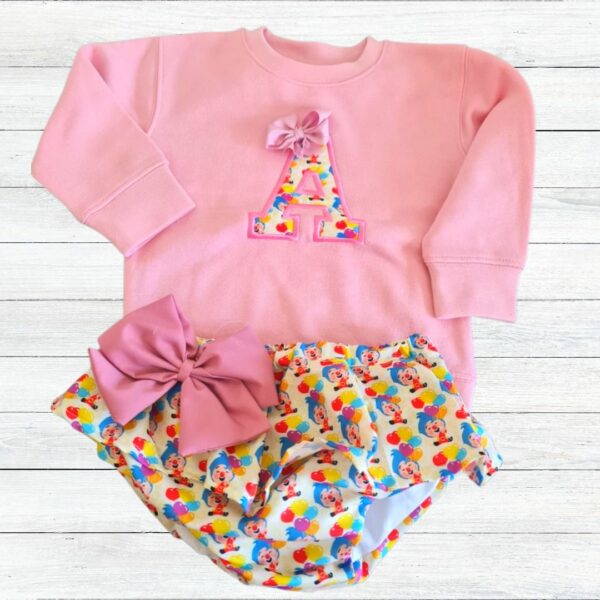 Conjunto sudadera y cubrefalda con inicial del payaso plim plim