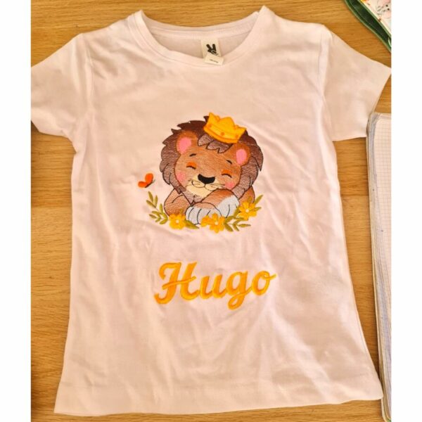 Camiseta blanca León