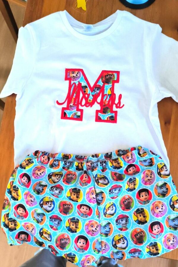 Conjunto camiseta y short de la patrulla canina
