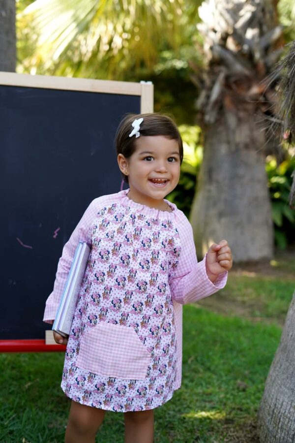 Babi escolar de minnie mouse bebé