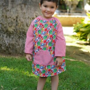 Babi escolar de súper héroes animados