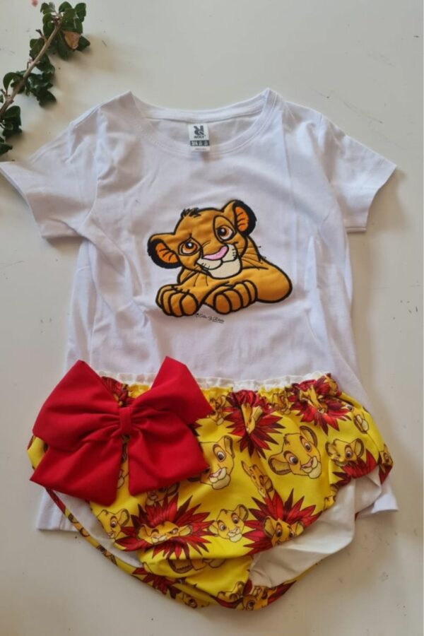 Conjunto camiseta y cubrepañal del Simba