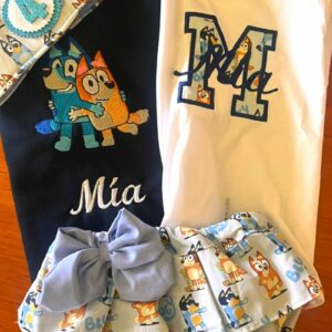 Conjunto de Cumpleaños sudadera, camiseta y cubrepañal con volantes de Bluey con inicial y nombre