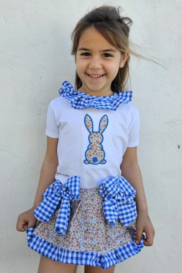 Conjunto camiseta con conejo y cubrefalda de estampado floral
