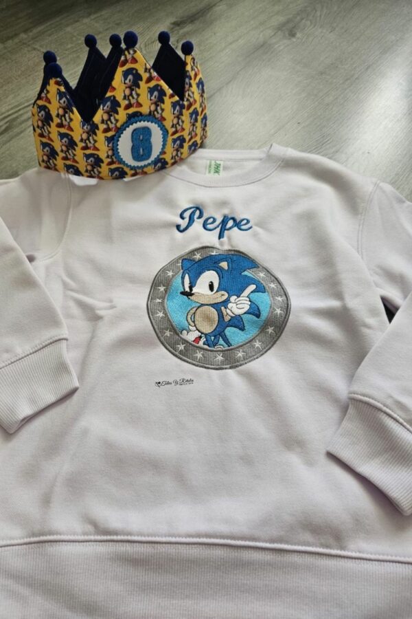 Corona de Cumpleaños con Sudadera de Sonic