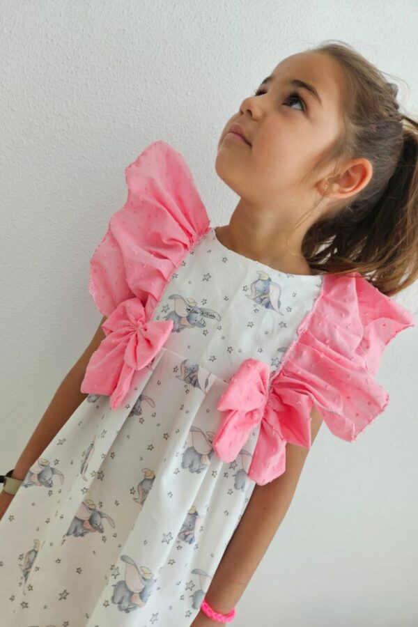 Vestido Dumbo y mangas volantes rosa