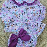 Conjunto de camisa y cubrepañal con volantes disney playa