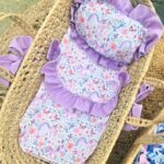 Capazo de palma para muñecas con vestidura de unicornio