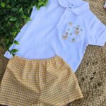 Conjunto de polito de mangas cortas con short diseño patitos
