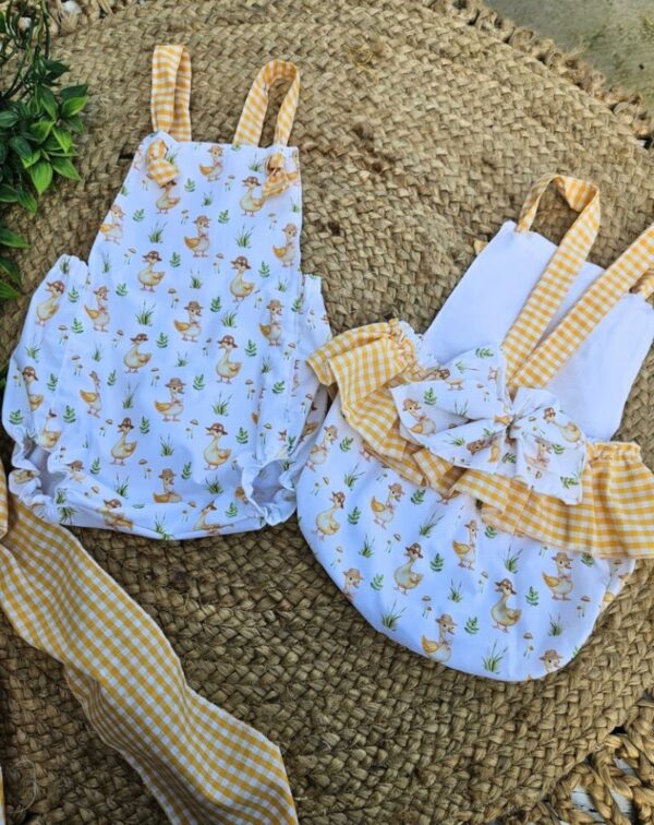 Peto patitos y vichy amarillo