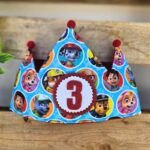 Corona de cumpleaños de la patrulla canina