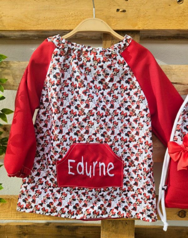 Babi escolar de Minnie Mouse rojo